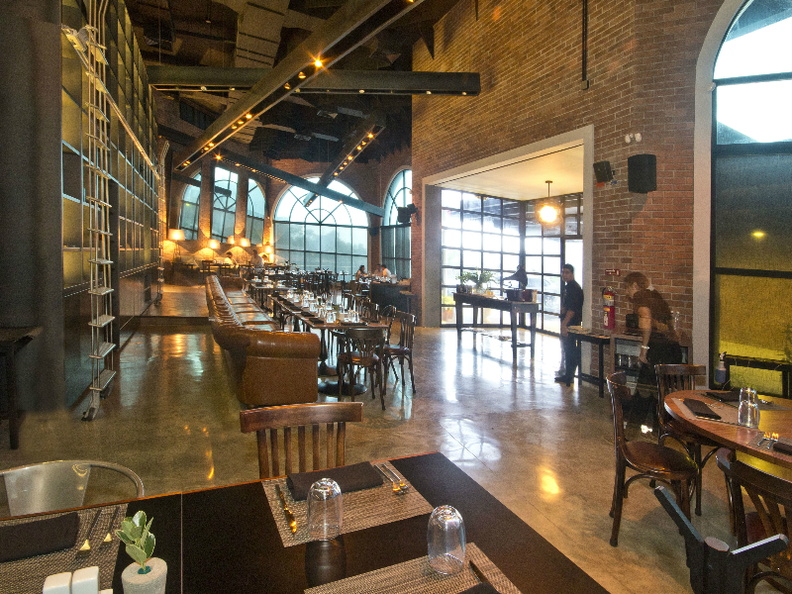 Entertainment (9).jpg